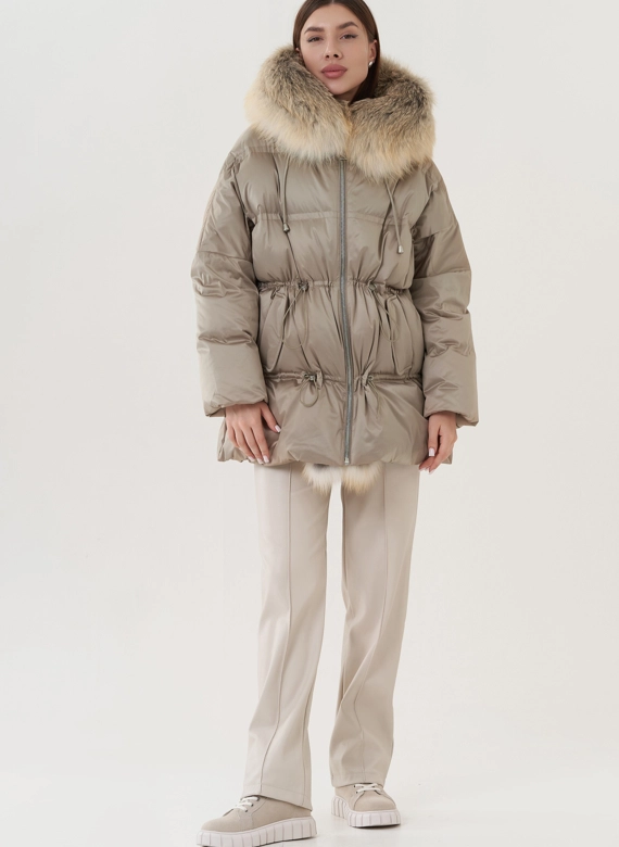 Пуховик женский с капюшоном 